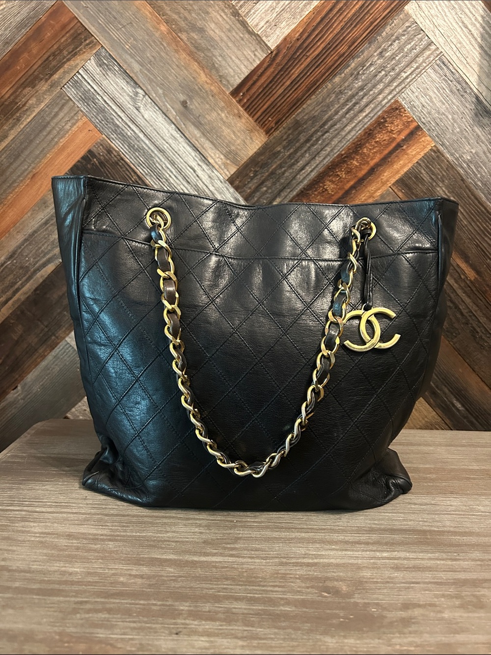 Vintage Chanel Quilted Lambskin Leather Tote Bag🎁